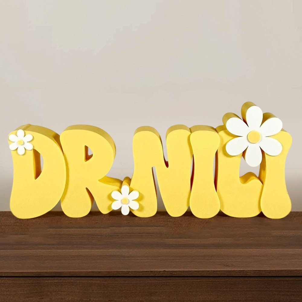 Personalised 3D Daisy Teacher Desk Name Plate Sign Office Decor Custom Gift for Teachers