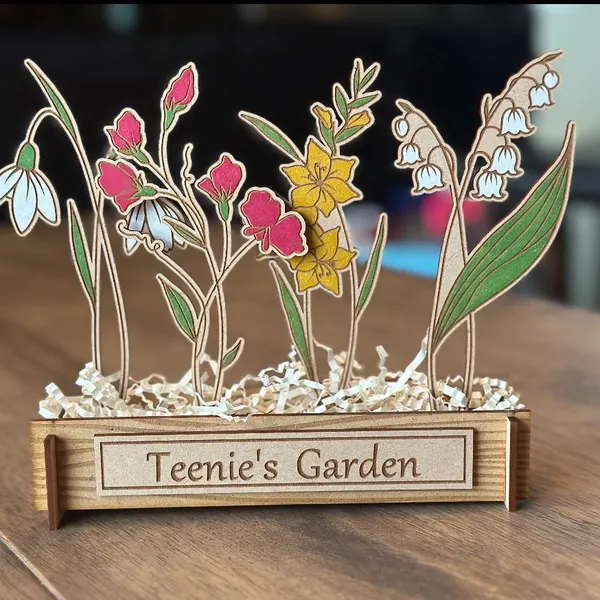 Personalised Wood Birth Flower Garden Decor for Family Keepsake Gift for Mum Grandma Christmas Gifts