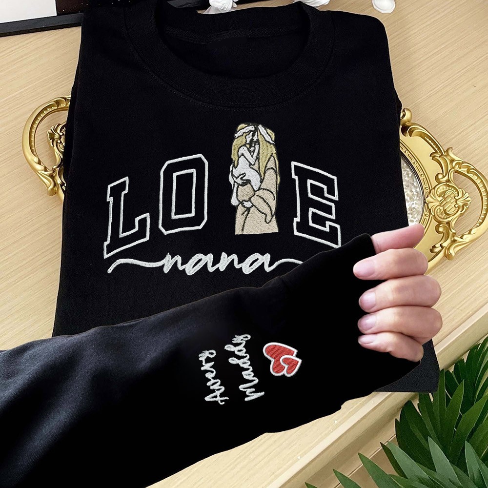 Personalised Embroidered Nana Photo Portrait Sweatshirt with Kids Names on Sleeve Love Gifts for Nana Mum Mother's Day Gift