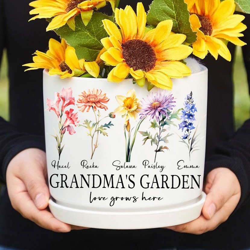 Custom Grandma's Garden Birth Month Flower Plant Pot with Grandkids Names Keepsake Gifts for Mum Grandma Mother's Day Gift