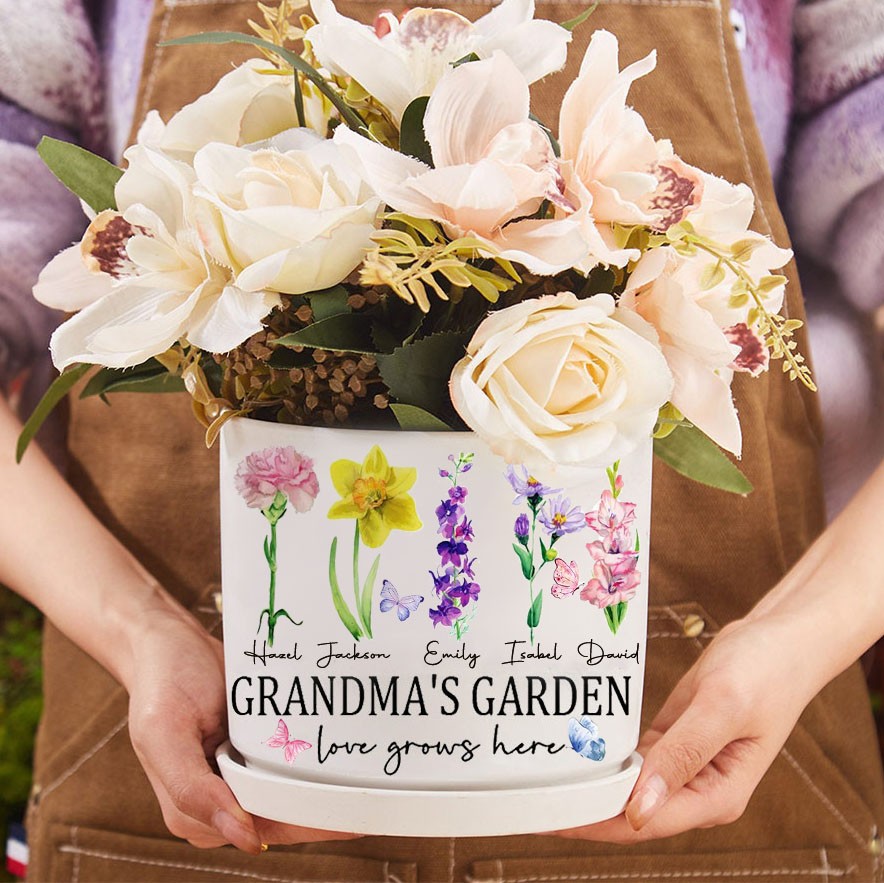 Custom Grandma's Garden Love Grows Here Birth Flower Plant Pot Keepsake Birthday Gift For Mum Grandma Mother's Day Gift Ideas