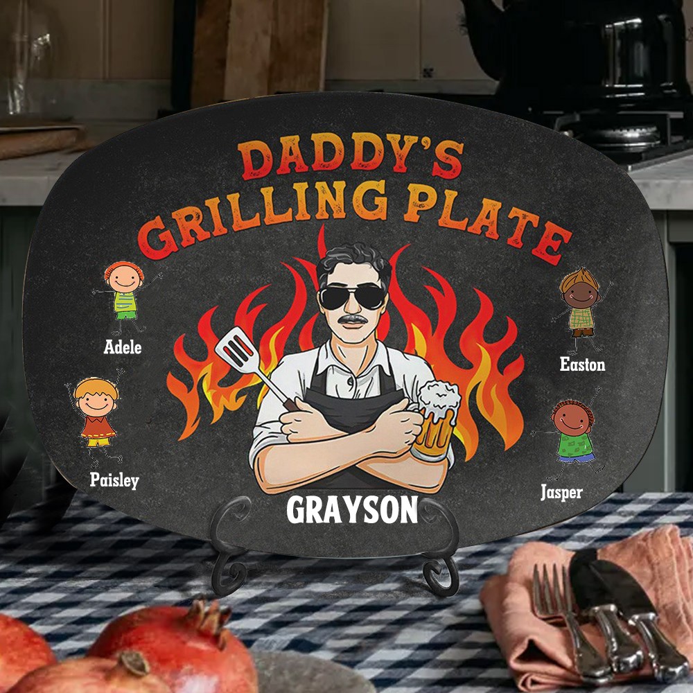 Custom Daddy's Grilling Plate with Kids Name for Father's Day Gift