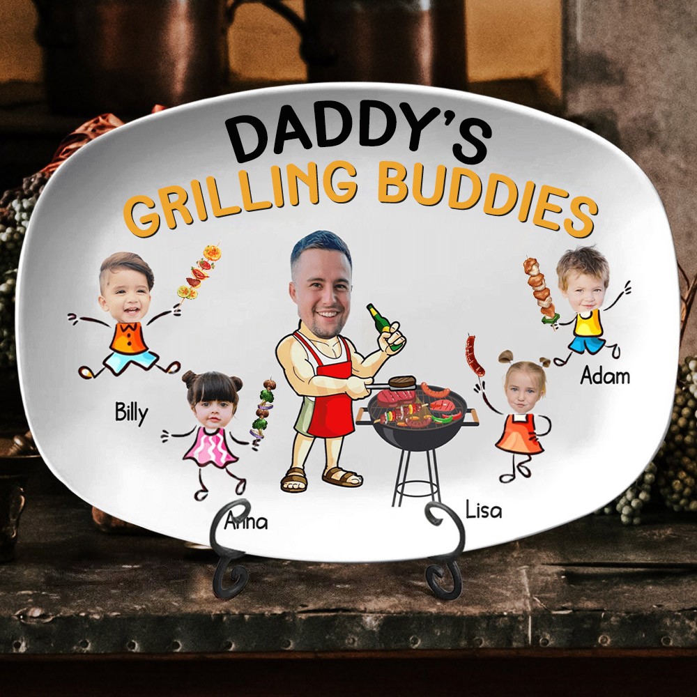 Personalised Daddy's Grilling Buddies BBQ Plate With Kids Portrait and Names Funny Family Kitchen Gifts for Dad Unique Father's Day Gift Ideas