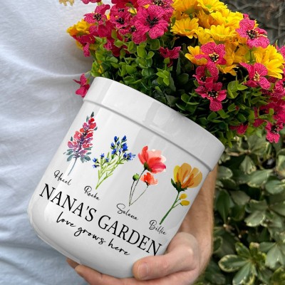 Personalised Nana's Garden Birth Month Flower Plant Pot with Kids Names Unique Gifts for Nana Mum Mother's Day Gift