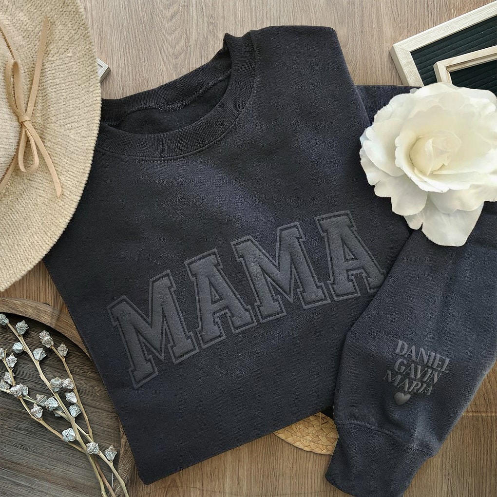 Personalisiertes Mama-Sweatshirt mit den Namen der Kinder auf dem Ärmel – Geschenk für frischgebackene Mütter, einzigartige Geschenke für Mama, Muttertagsgeschenk