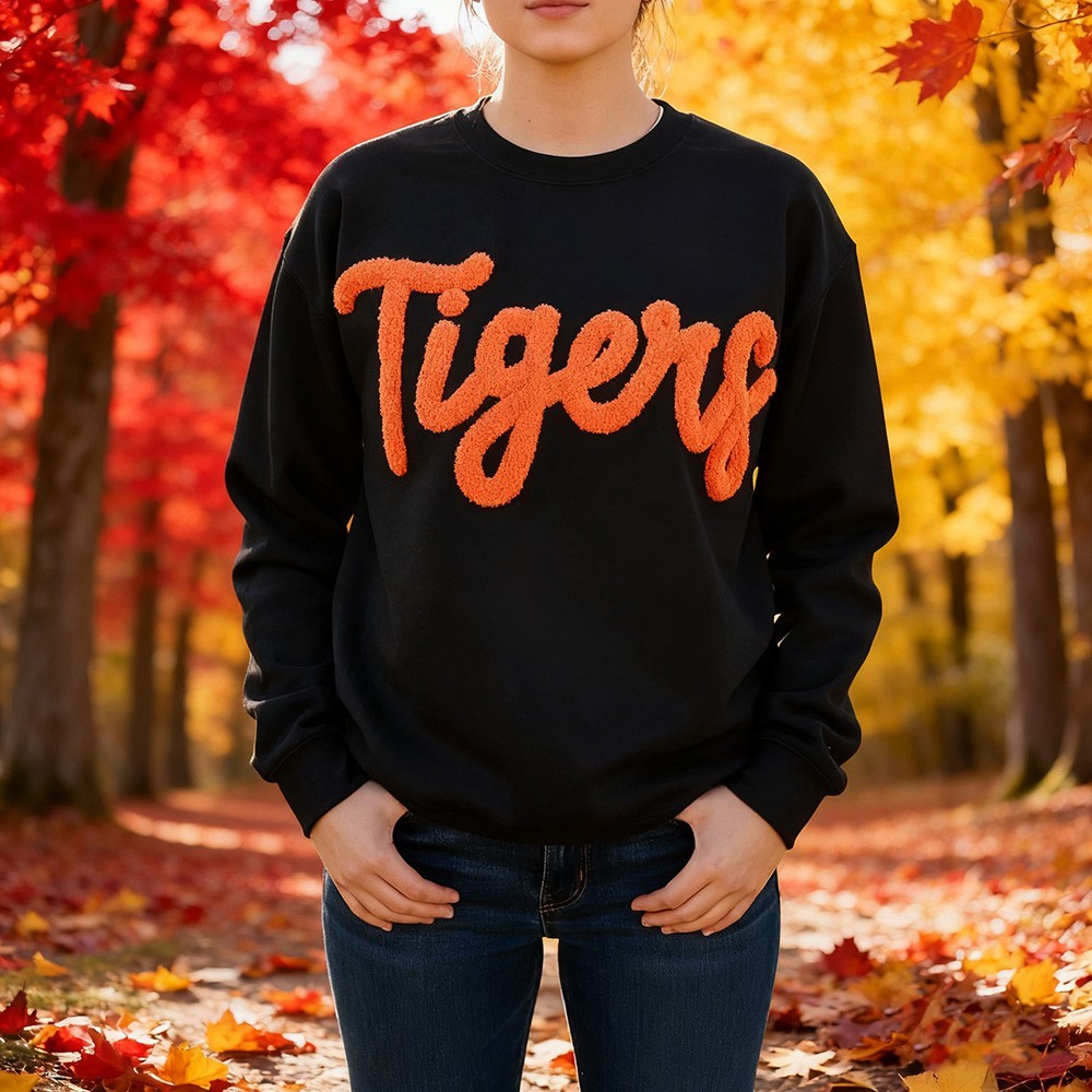 Benutzerdefinierter bestickter Sportteam-Sweatshirt mit flauschigem Buchstaben für den Spieltag, einzigartiges Geschenk für den Spieltag.