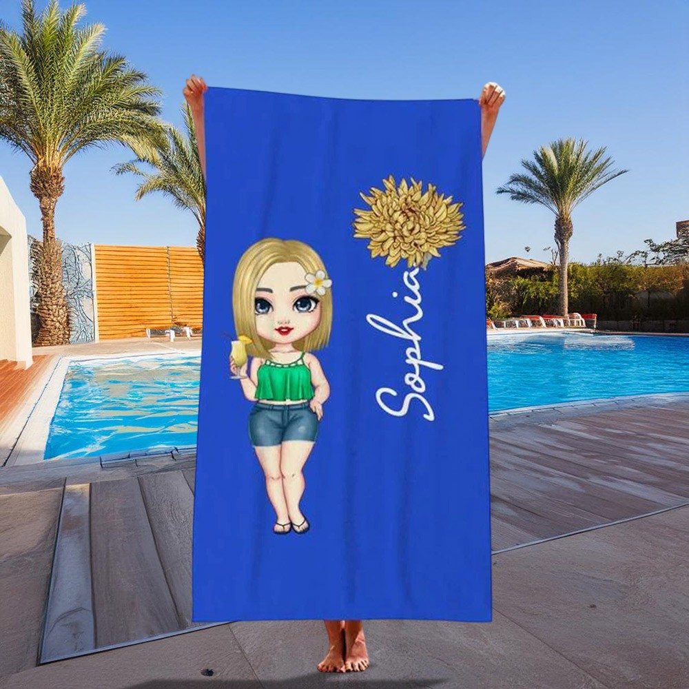 Personalisiertes Cartoon-Frauen-Strandtuch mit Namen und Geburtsblume, individuelles Urlaubs-Pooltuch, Cartoon-Mädchen-Geschenk für die beste Freundin und Teenager