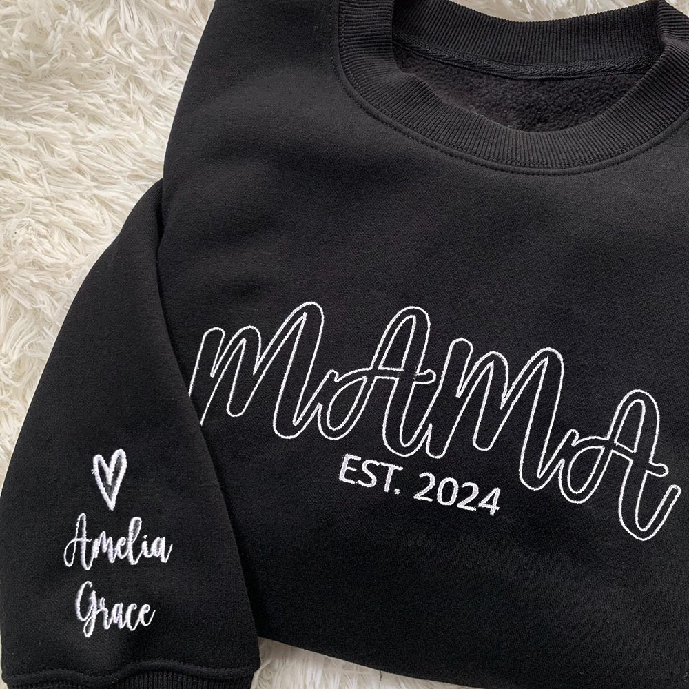Bestickter Mama-Sweatshirt-Hoodie mit Kindernamen auf dem Ärmel, Hoodie für neue Mütter, personalisiertes Geschenk für Mama mit Rundhalsausschnitt, trendige Rundhalsausschnitte für Frauen, einzigartige Geschenkideen zum Muttertag