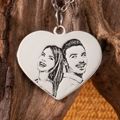 Personalisierte, herzförmige Halskette mit graviertem Foto-Porträt für Paare, Geschenk für sie, Jubiläumsgeschenk, Valentinstagsgeschenk