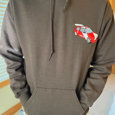 Personalisierter Hoodie mit besticktem Autofoto für Ihn – Einzigartige Geschenke für Freund oder Ehemann – Weihnachtsgeschenk für Autoliebhaber
