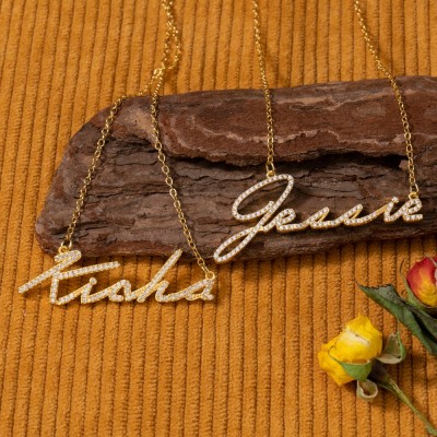 Personalisierte minimalistische Zirkonia-Namenskette – Erinnerungsgeschenk für sie, Jubiläumsgeschenk, einzigartiges Geburtstagsgeschenk