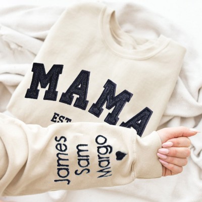 Benutzerdefinierter bestickter Sweatshirt-Hoodie für Mama mit Datum und Kindernamen auf dem Ärmel. Einzigartiges Geburtstagsgeschenk für Mama und Oma. Geschenkideen zum Muttertag. Babyparty-Geschenke.