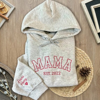 Personalisierter Mama-gestickter Sweatshirt-Hoodie mit Datumsgeschenk für Mama, Weihnachtsgeschenk