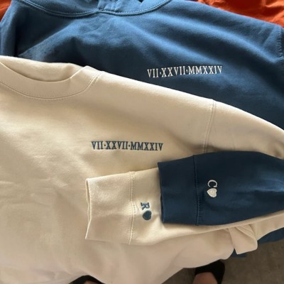 Individuell besticktes römisches Ziffern-Jubiläums-Datums-Sweatshirt, Kapuzenpullover, Geschenke für Paare