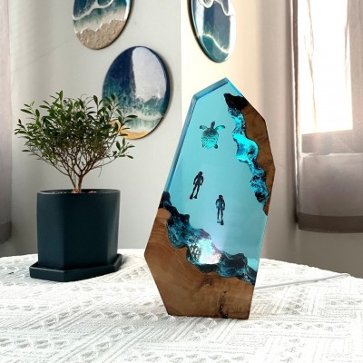 Meeresschildkröte, Paar, Taucher, Nachtlicht, Kunstharz, Holzlampe, einzigartige Jahrestagsgeschenkideen, Geburtstagsgeschenk für Paare, Valentinstagsgeschenk für Freundin, Freund