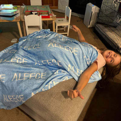 Personalisierte Kinderdecke mit Namen – Einzigartiges Geschenk für Kinder, Geburtstagsgeschenke, Weihnachtsgeschenkideen