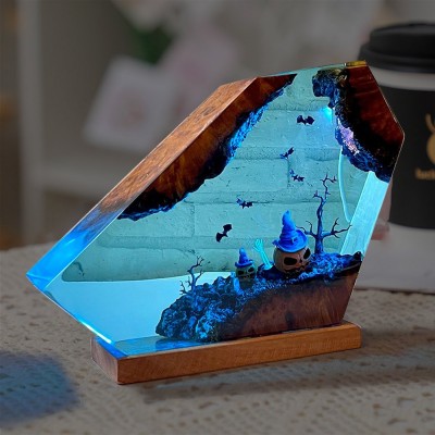 Halloween-Kürbis-Themenlampe aus Epoxidholz, besonderes Geburtstagsgeschenk für Kinder, seltsames Nachttischgeschenk, einzigartiges Geschenk für Sie und Ihn