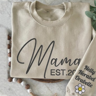 Personalisiertes, besticktes Sweatshirt mit Kapuze für Mama mit Namen – Einzigartiges Geschenk für die Mutter, Geschenkidee zu Weihnachten