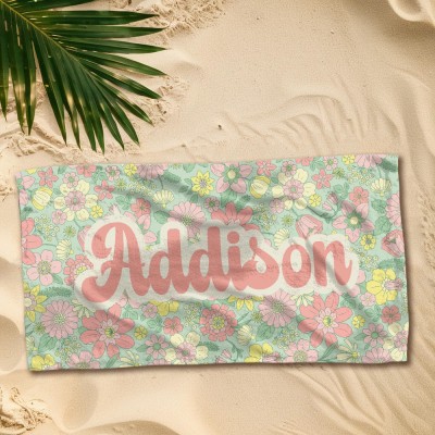 Personalisiertes Mädchen Strandtuch Namenstuch Mädchenreise, Retro Floral Individuelles Junggesellinnenabschied Brautjungfern Geschenk, Kindergeburtstag, Übergroßes Reisehandtuch