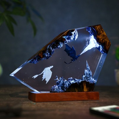 Handgefertigte Eisdrachen-Lampe aus Epoxidharz und Holz | Geschenk für Paare, Ihn, zu Weihnachten & Geburtstag