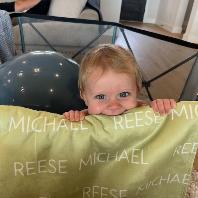 Personalisierte Kinderdecke mit Namen – Einzigartiges Geschenk für Kinder, Geburtstagsgeschenke, Weihnachtsgeschenkideen