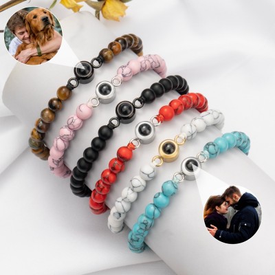 Personalisiertes Perlenarmband mit Fotoprojektion und Bild im Inneren – Geschenkideen zum Vatertag