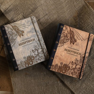 Individuell gestalteter, ledergebundener Rezeptbuch-Ordner aus Holz – ein tolles Familienerinnerungsstück und Weihnachtsgeschenk für Mama