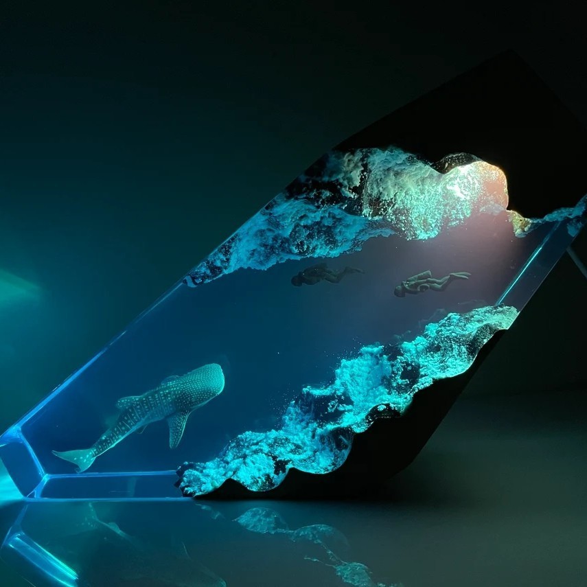 Tiburón ballena y pareja buzo lámpara de madera de resina océano azul miniatura regalo de Navidad ideas de regalos de cumpleaños