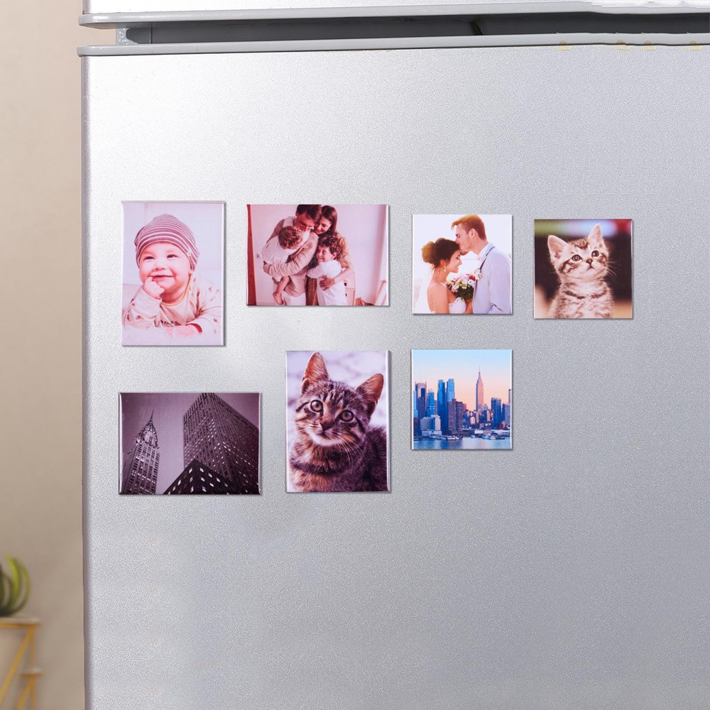 Imanes de nevera con foto de tapa dura premium personalizados: convierte tus momentos especiales, familiares y de tu mascota en elegantes imanes personalizados.