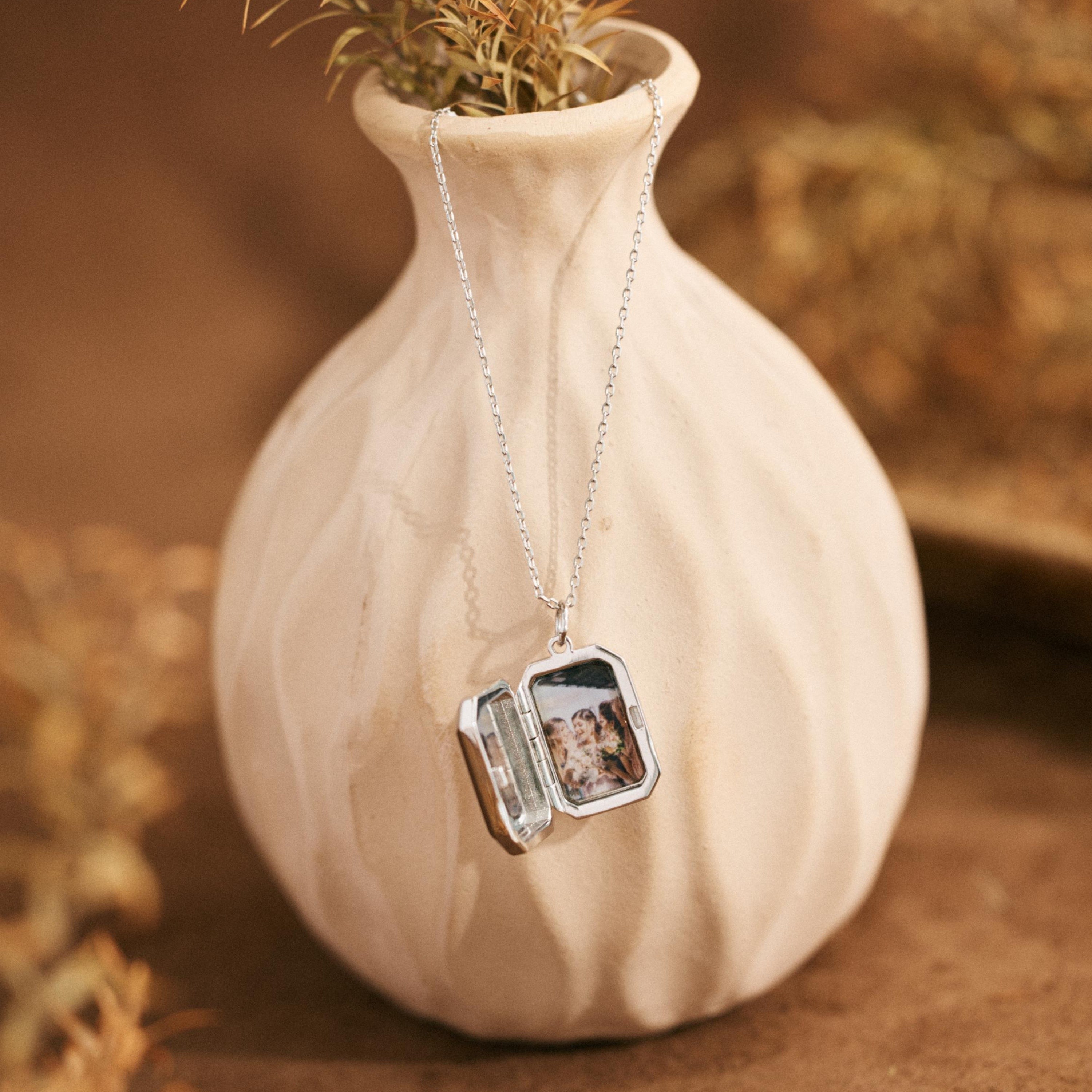 Collier Médaillon Personnalisé avec Photo Bijou Commémoratif Gravé sur Mesure Collier Photo Cadeau d'Anniversaire Cadeau pour Elle