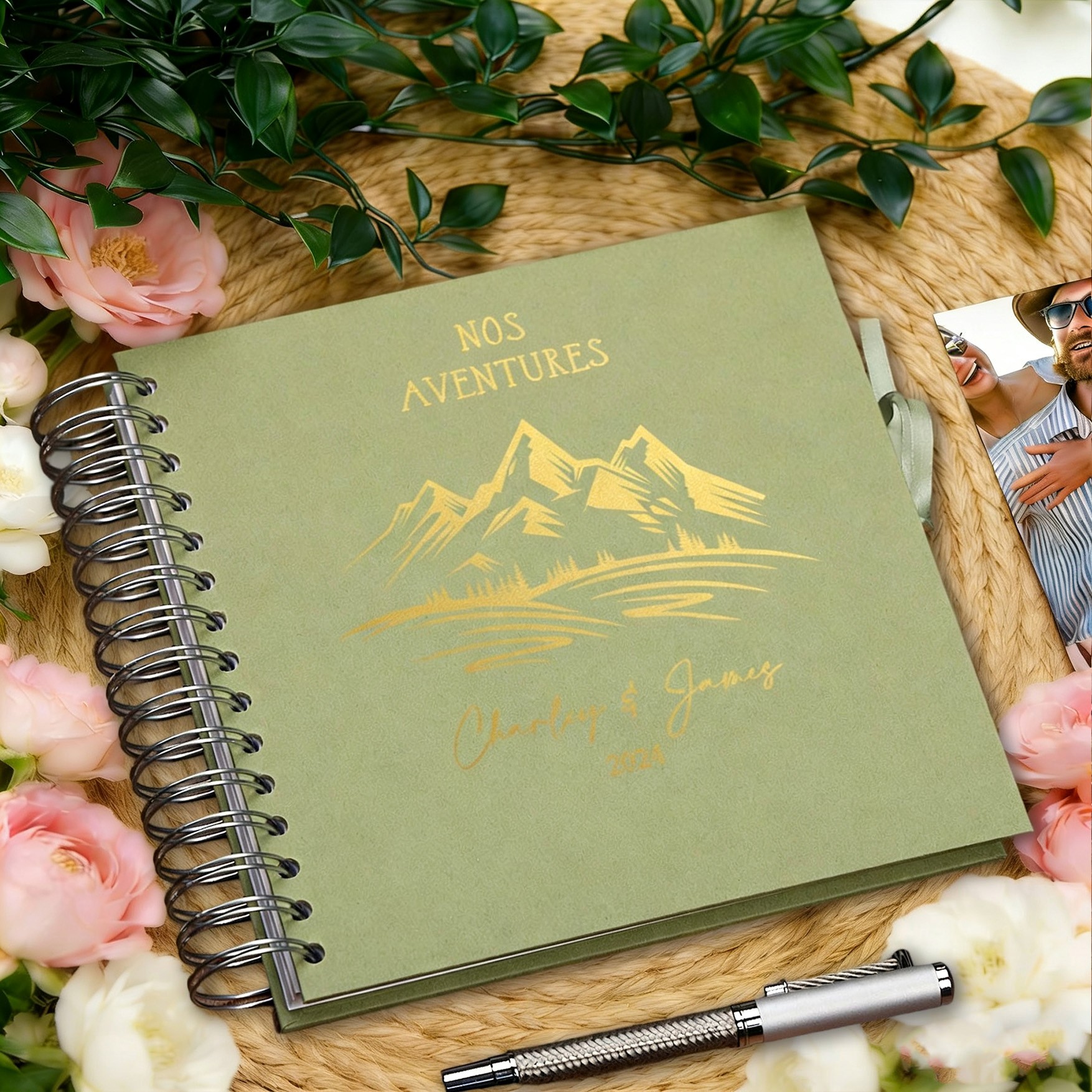 Album Personnalisé « Nos Aventures avec les Montagnes » Livre d'Aventures Personnalisé pour Couple Cadeau de Saint-Valentin