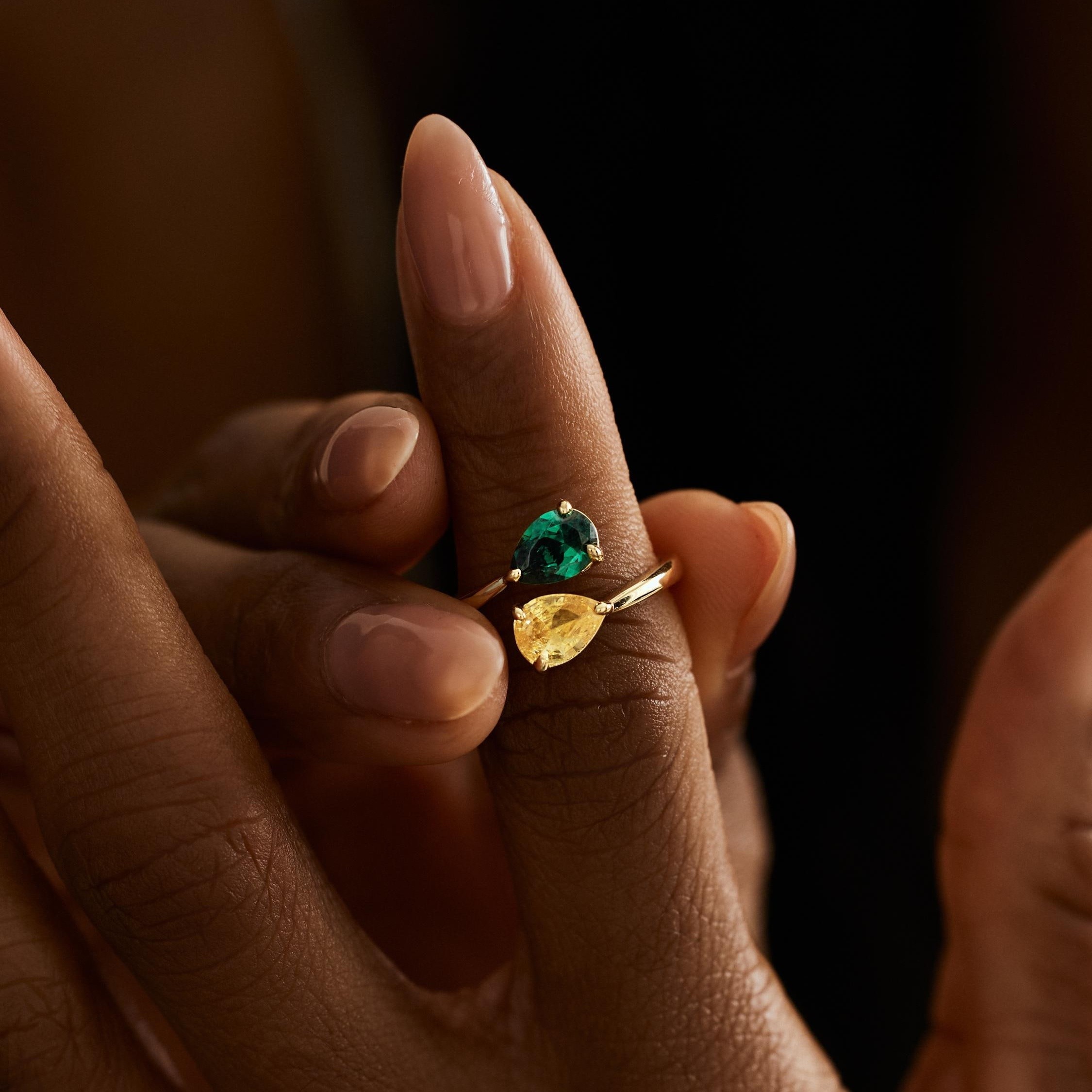 Bague Personnalisée avec Pierre de Naissance Ajustable Bague Délicate à Deux Pierres Cadeau d'Anniversaire pour Elle