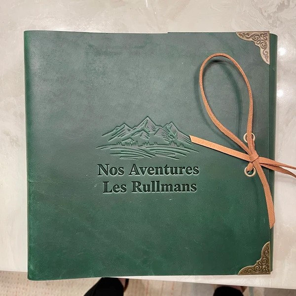 Album Photo Personnalisé en Cuir « Notre Livre d'Aventures » Idées Cadeaux d'Anniversaire Cadeau de Saint-Valentin pour les Couples