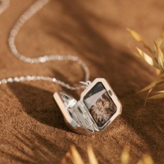 Collier Médaillon Personnalisé avec Photo Bijou Commémoratif Gravé sur Mesure Collier Photo Cadeau d'Anniversaire Cadeau pour Elle