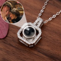 Collier de projection personnalisé avec photo à l'intérieur Cadeau pour couple Cadeau d'anniversaire pour elle