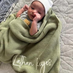 Couverture brodée personnalisée avec le prénom de bébé Cadeau de naissance unique et précieux pour les enfants Cadeau de Noël