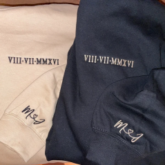 Sweat à capuche personnalisé pour couple avec chiffre romain brodé Cadeau pour 1er anniversaire Cadeaux de Saint-Valentin