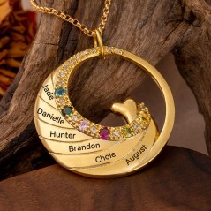 Collier rond personnalisé avec prénom et pierre de naissance cadeau idéal pour maman ou grand-mère