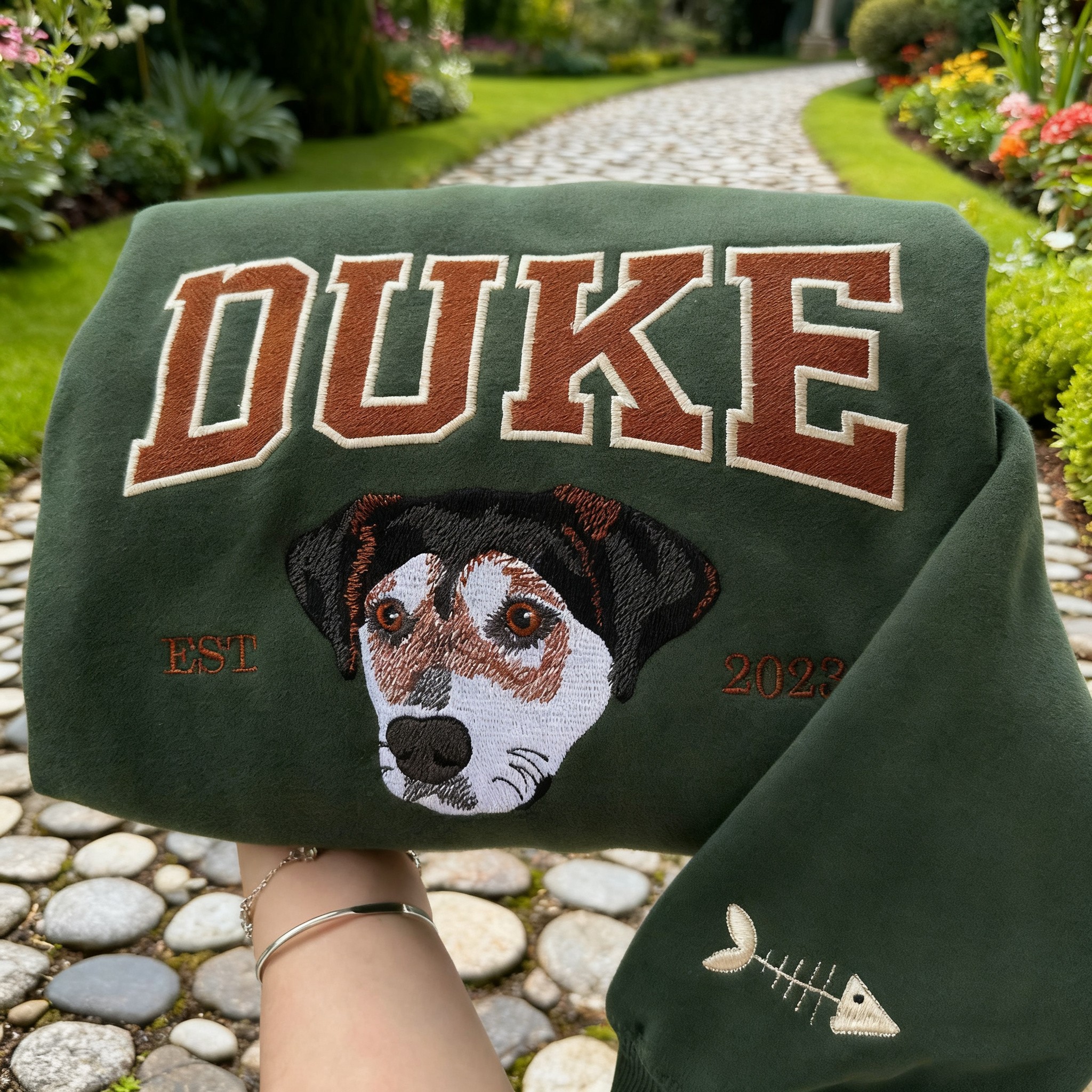 Custom Dog Face Embroidered Sweatshirt with Name Unique Gifts for Dog Mom Gift for Pet Lovers Christmas Gift