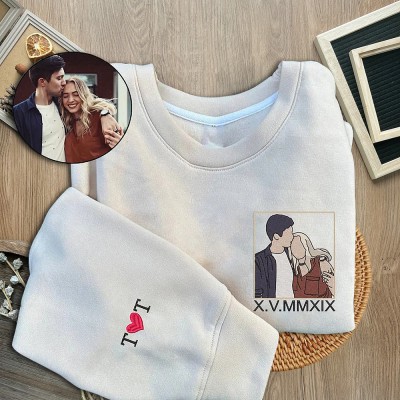 Personalized Embroidered Couple Photo Portrait Sweatshirt Anniversary Gifts for Wife Valentine's Day Gift for Couples