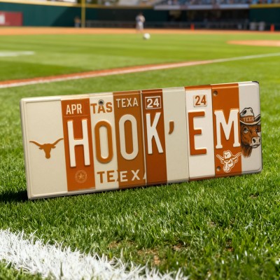Hook ’Em License Plate Sign Texas Longhorns Wall Art Dorm & Game Day Decor Christmas Gift