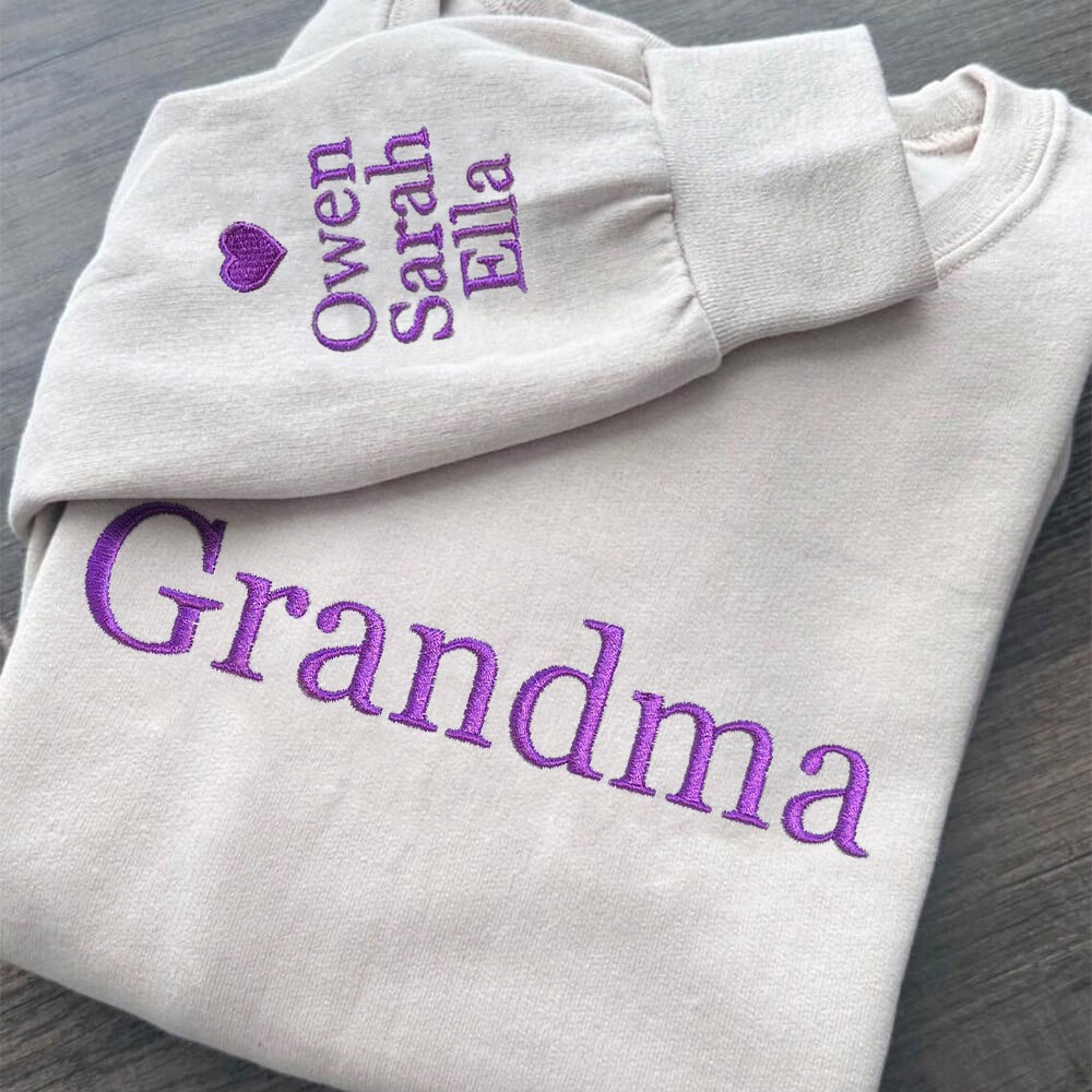 Gepersonaliseerde oma geborduurde sweatshirt hoodie met kindernamen voor Moederdag cadeau