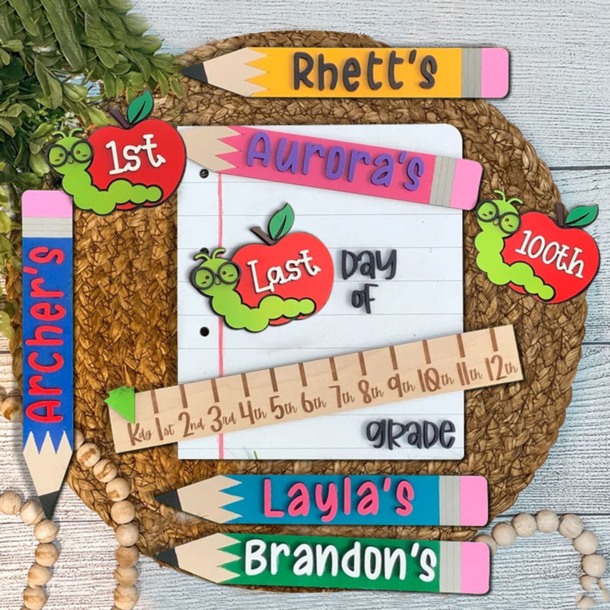 Gepersonaliseerde eerste/100e/laatste schooldag verwisselbare back to school-bordprop voor cadeau-ideeën voor kinderen