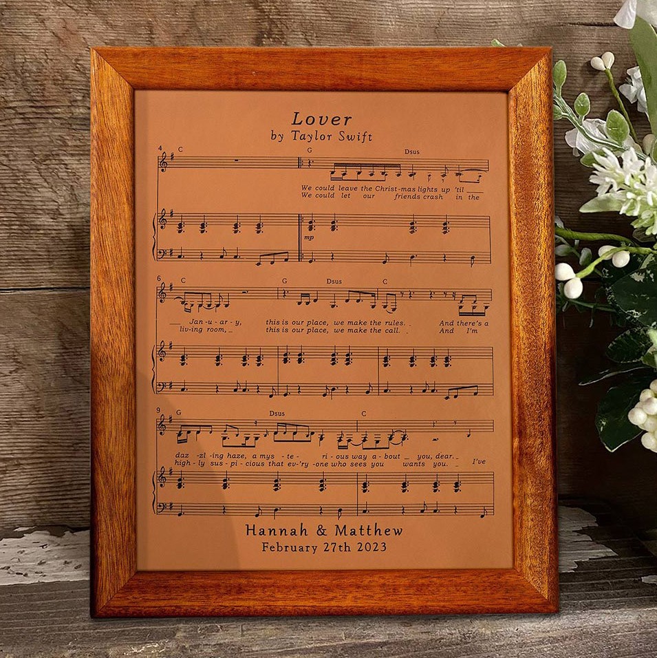 Gepersonaliseerde leren gegraveerde bladmuzieklijst als aandenken voor huwelijksjubileum, kerstcadeau-ideeën