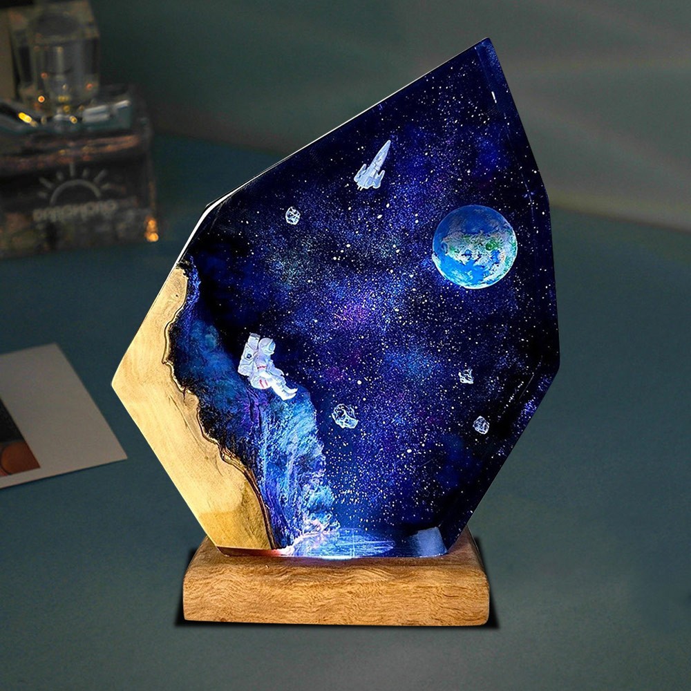 Astronaut Art Interstellair Nachtlampje Hars Houten Lamp Uniek Nachtkastje Cadeau Voor Haar Hem Verjaardagscadeau Voor Beste Vriend Afstudeercadeau Valentijnsdag Cadeau-ideeën
