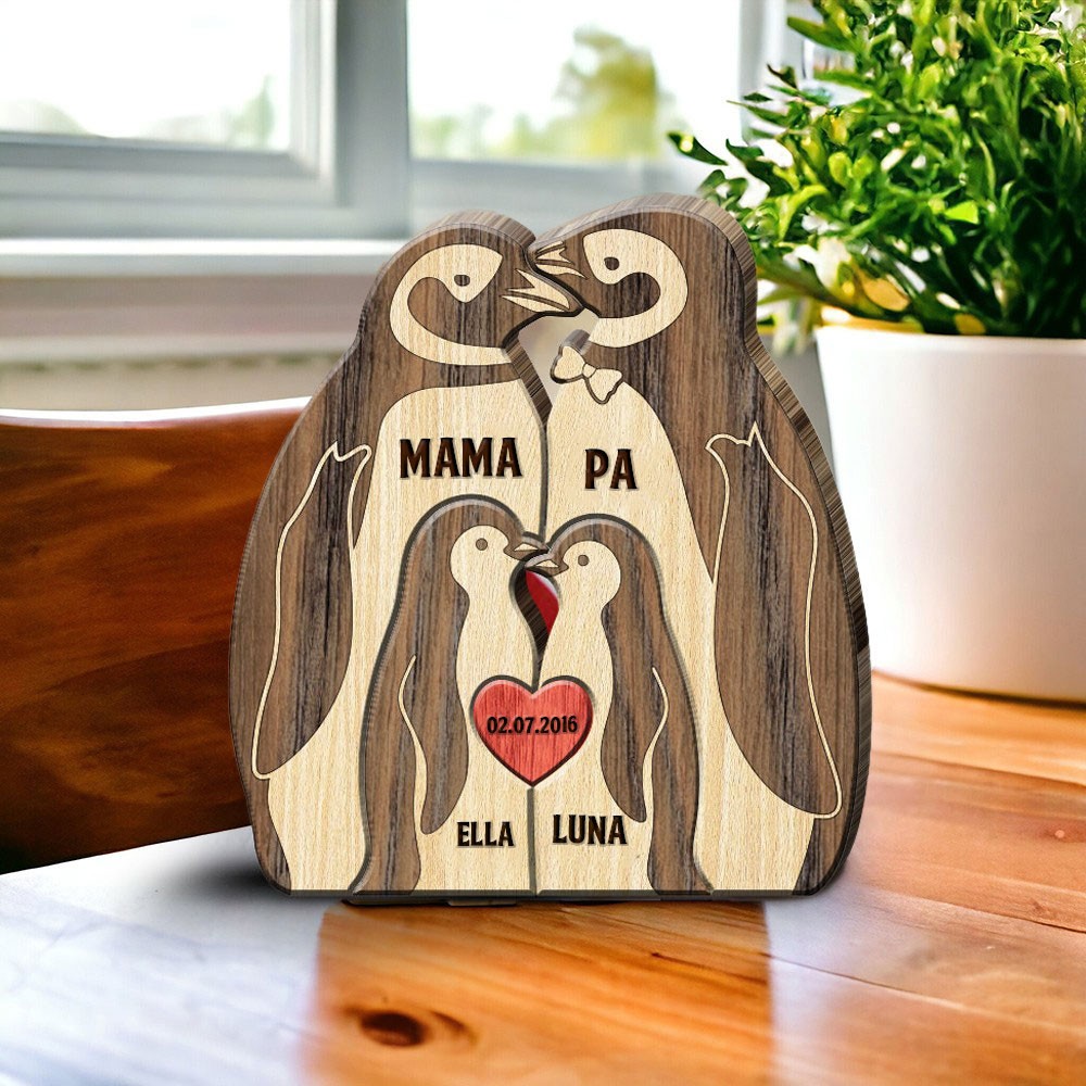Gepersonaliseerde houten puzzel met pinguïnfamilie en kindernamen. Uniek cadeau voor moeder en oma. Ideeën voor Moederdagcadeaus.