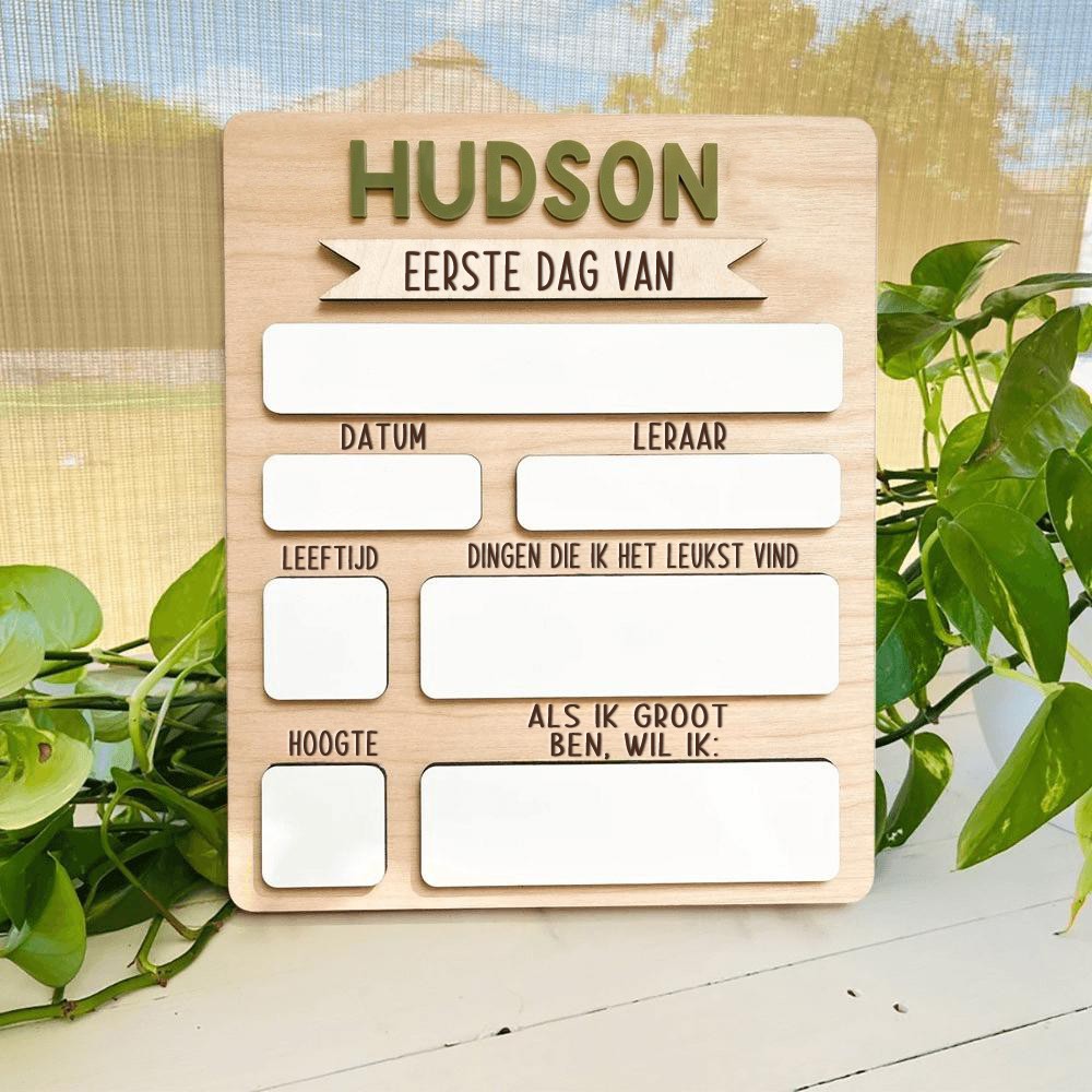 Op maat gemaakt, handgemaakt, herbruikbaar houten bord voor de start van het schooljaar. Unieke cadeau-ideeën voor kinderen.