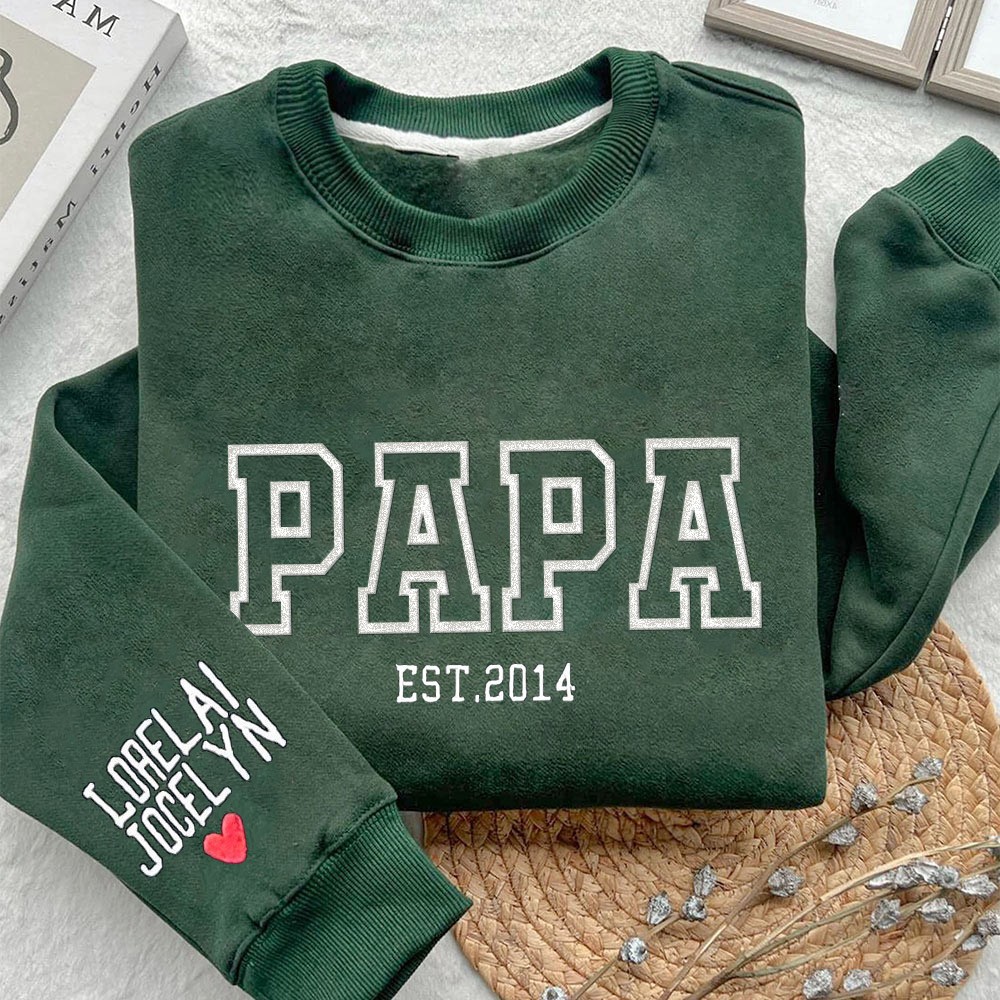 Gepersonaliseerde hoodie met geborduurde naam van het kind op de mouw, uniek cadeau-idee voor Vaderdag, attent verjaardagscadeau voor vaders