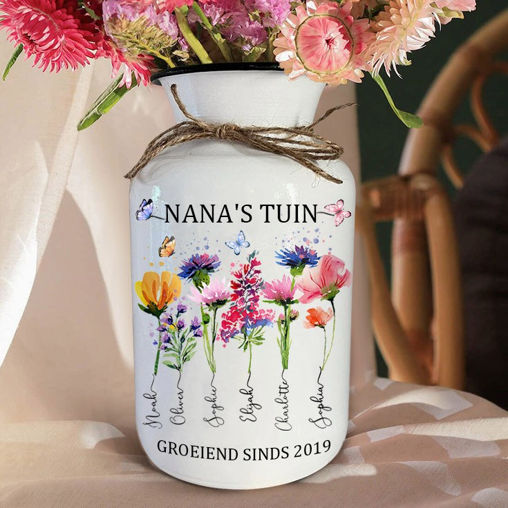 Persoonlijk Nana's tuin kunstdruk met geboortebloemvaas, met de namen van kleinkinderen, uniek familiegift, cadeau voor mama of oma voor Moederdag