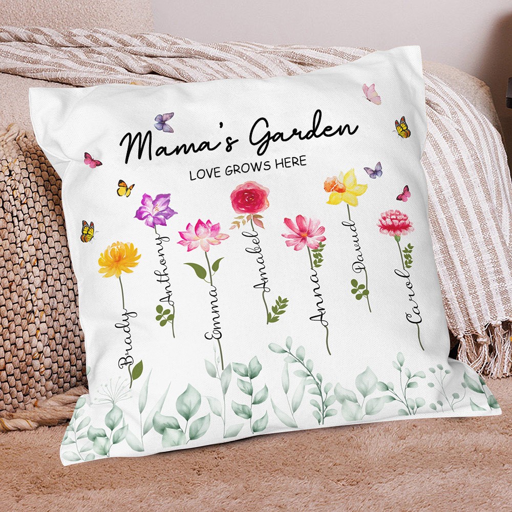 Gepersonaliseerde Love Grows Here Geboortebloemkussen voor Moeder